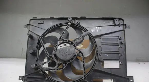 Volkswagen Multivan T5 Radiator cooling fan shroud