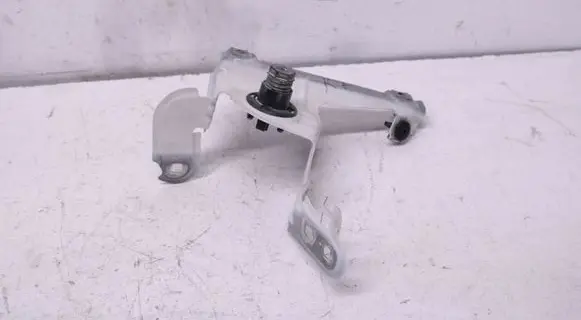 BMW X4 F26 Fender mounting bracket 757061 757061005A