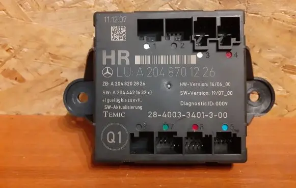 Mercedes-Benz C W204 Door control unit/module A2048701226 838