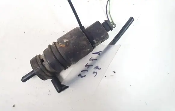 Audi A6 S6 C5 4B Windscreen/windshield washer pump