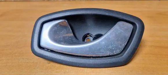 Renault Megane III Front door interior handle 806700006r