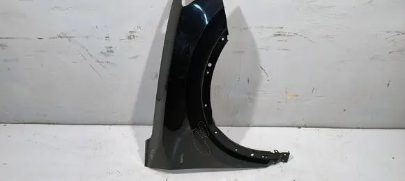 Audi Q2 - Fender Q2BLO81A