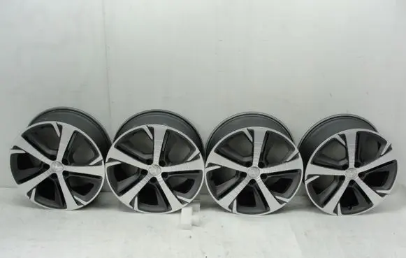Peugeot 3008 II R18 alloy rim 9806253277 5X108 8JX18