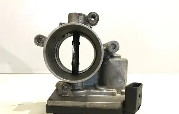 Volkswagen PASSAT B6 Throttle valve 03L128063A