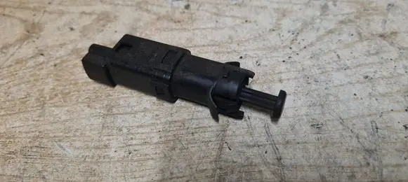 Volvo 850 Brake pedal sensor switch 9146505