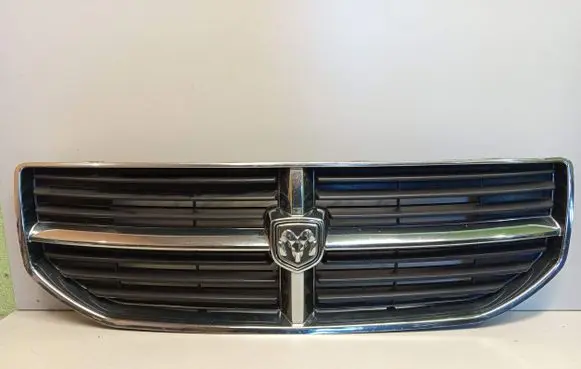 Dodge Caliber Front bumper upper radiator grill