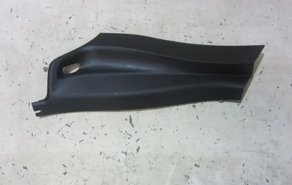 BMW X1 F48 F49 (C) pillar trim 7326835