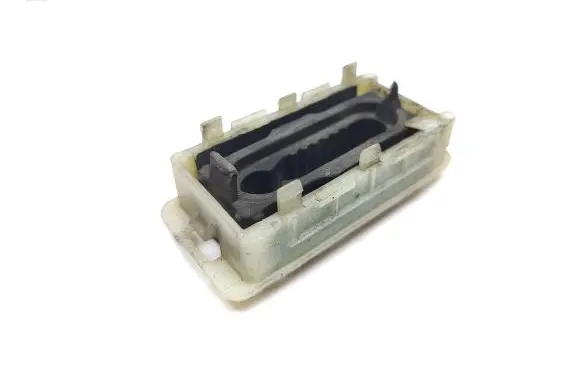 Peugeot 308 Radiator mount bracket B5F1002500
