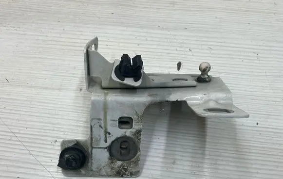 Renault Trafic III (X82) Other engine bay part 165547993R