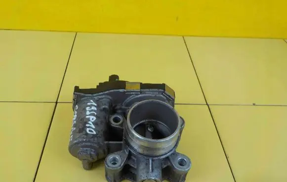 Opel Corsa E Throttle body valve 12637658 19SP10