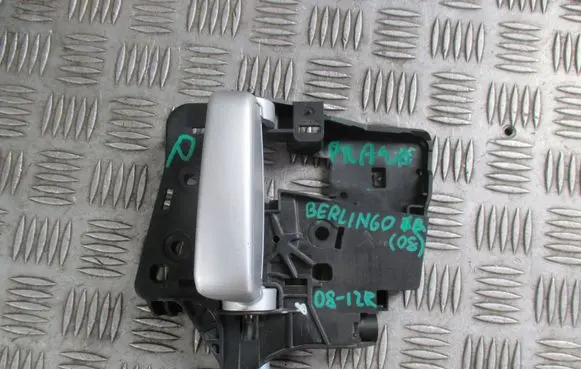 Citroen Berlingo Sliding door interior handle 9682100677