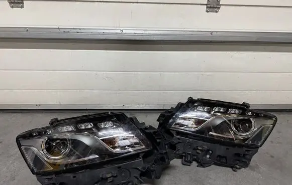 Audi Q5 SQ5 Headlights/headlamps set 8R0941003AJ 8R0941004AJ