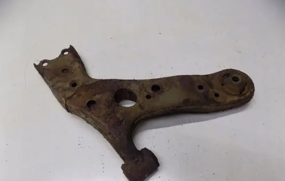 Toyota Auris 150 Rear control arm 342578234uo5ij234l