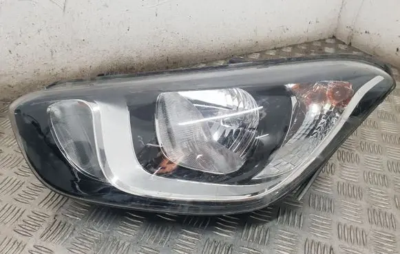 Hyundai i20 (PB PBT) Headlight/headlamp 921014P500 2013518