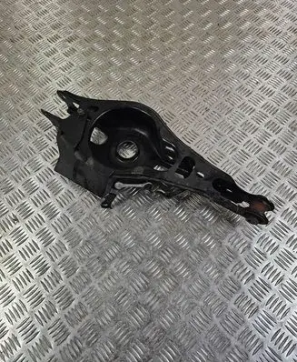 Toyota RAV 4 (XA50) Coil spring/strut mount 