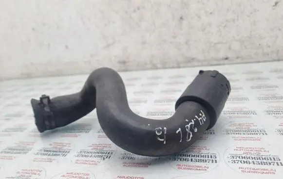 Audi A4 S4 B5 8D Engine coolant pipe/hose 8D0121055E