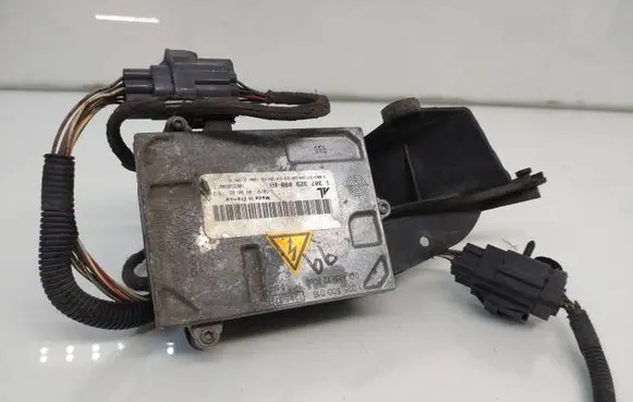 Volvo C30 Headlight ballast module Xenon 1307329098 1304490559 1301329508