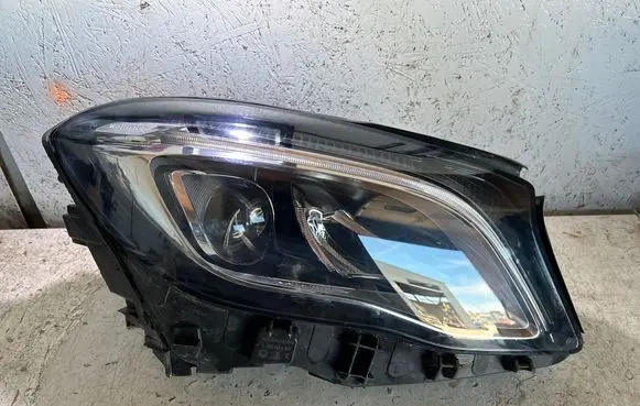Mercedes-Benz GLA W156 Headlight/headlamp A1569067600 LE15A6360 ZGS0005