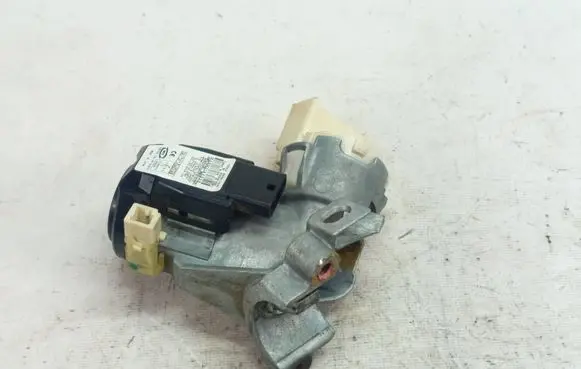 Toyota Hilux (AN10, AN20, AN30) Ignition lock 89783-71040 625249000 M49M11A4924