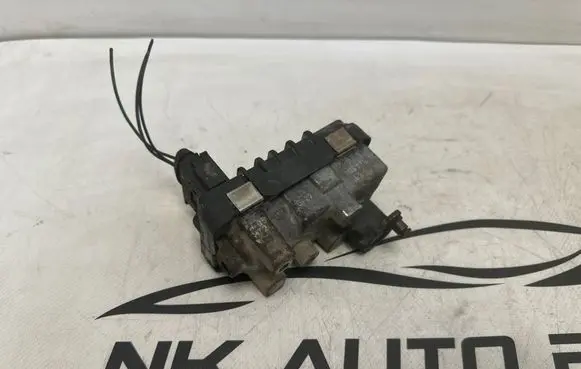 Volvo XC70 Turbine electric control actuator 763797 G27 30774992