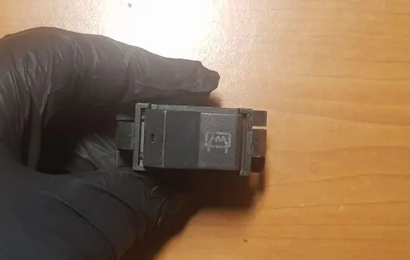 Volkswagen Golf I Windscreen/window heater switch 321959621