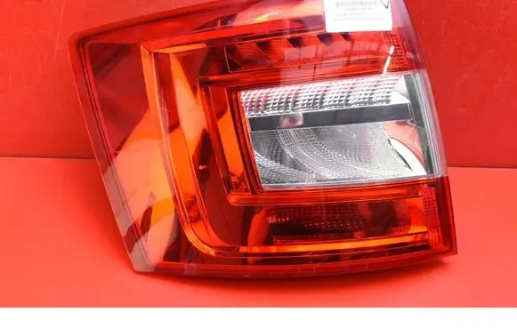 Skoda Octavia Mk3 (5E) Rear/tail lights 5E9945085B