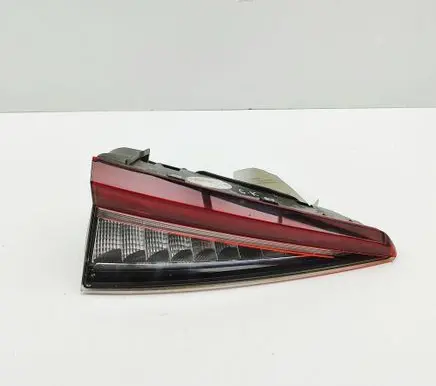 Skoda Enyaq iV Tailgate rear/tail lights 5LG945307A