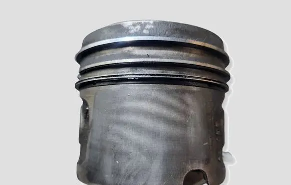 BMW 1 E81 E87 Piston N47