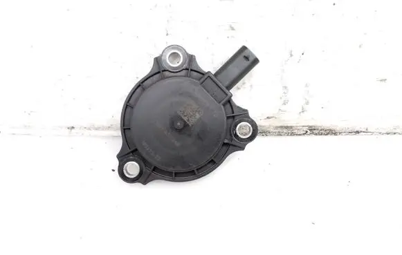 Mercedes-Benz A W176 Camshaft speed sensor A2761560790