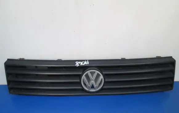 Volkswagen Polo II 86C 2F Front grill