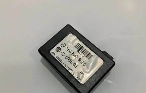 Mercedes-Benz ML W164 Rain sensor 1648203085 500552 00606608