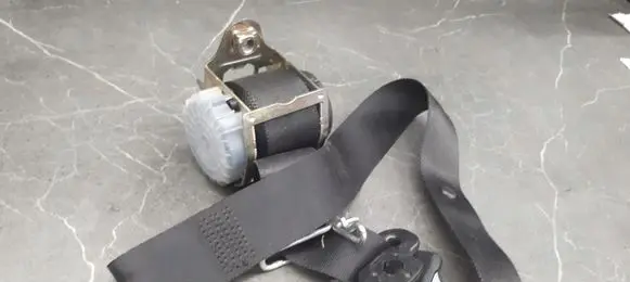 Ford Fiesta Front seatbelt 600578800