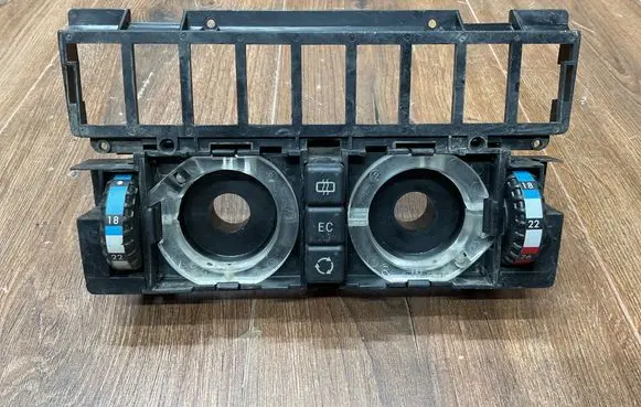 Mercedes-Benz E W124 Climate control unit 1248303485