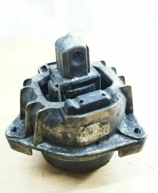 BMW 7 F01 F02 F03 F04 Engine mount bracket 6775906