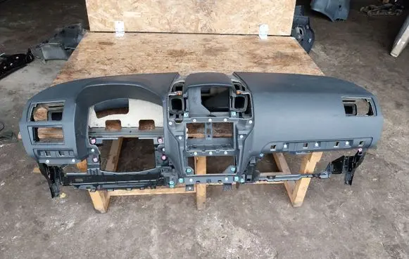 Opel Zafira B Dashboard 13162475