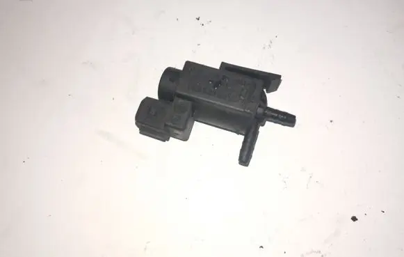 Volvo S80 Turbo solenoid valve 72224010 99T055