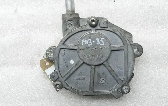 Mercedes-Benz E W212 Vacuum pump A2712301665