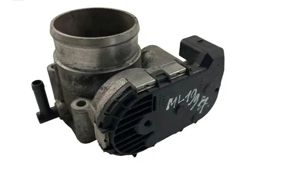 Volkswagen Golf IV Throttle valve 06A133062C