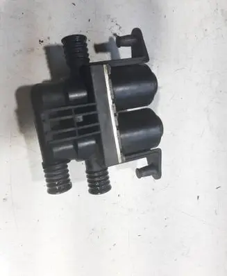 BMW 5 E60 E61 Coolant heater control valve 