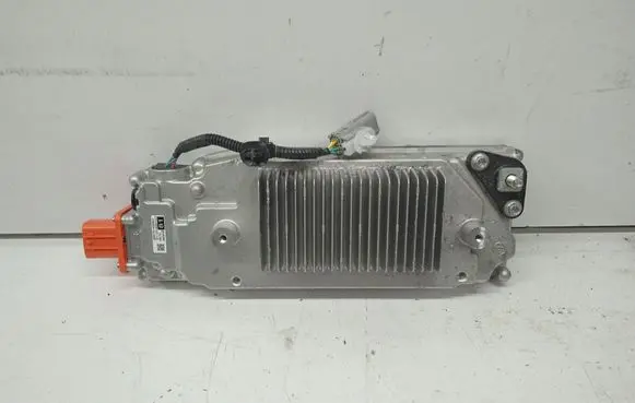 Toyota RAV 4 (XA50) Voltage converter inverter G927042060