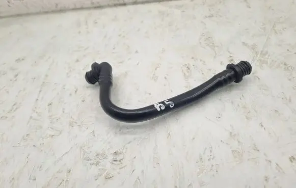Volkswagen PASSAT B5 Vacuum line/pipe/hose 443611