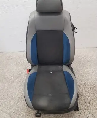 Volkswagen Polo V 6R Front driver seat 