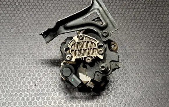 Audi A6 S6 C6 4F Fuel injection high pressure pump 059130755E 0445010090
