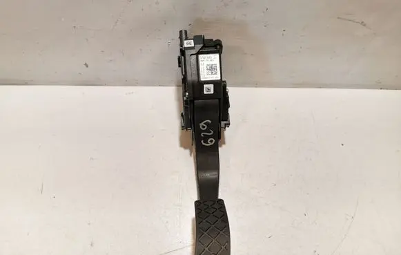 Audi Q7 4M Accelerator throttle pedal 4M1723523