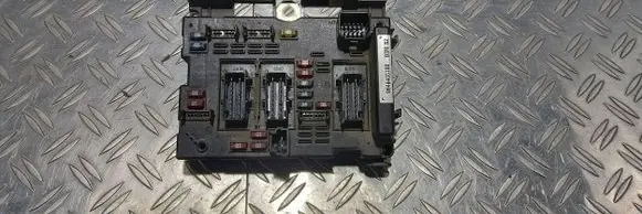 Peugeot 206 Fuse module 9646405180 30101291