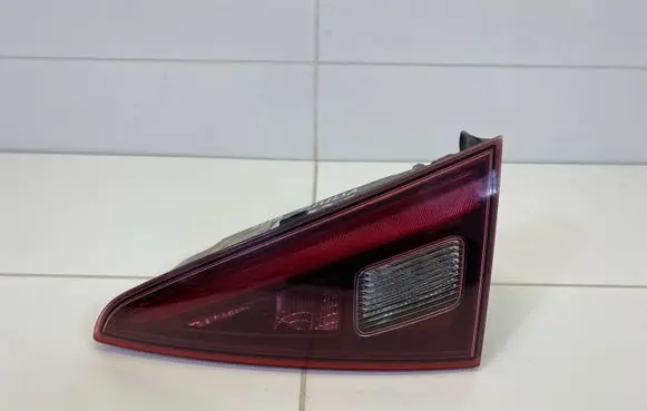 Alfa Romeo Giulia Tailgate rear/tail lights 20700207