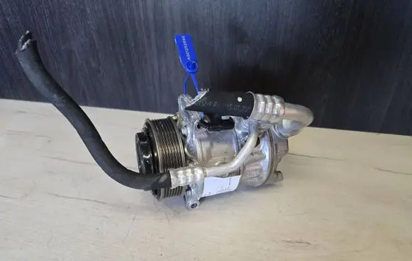 BMW 7 G11 G12 Air conditioning (A/C) compressor (pump) 5A112E1