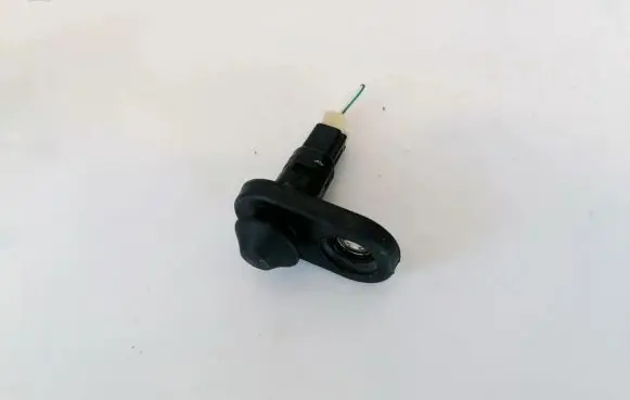Toyota Avensis T250 Front door sensor 
