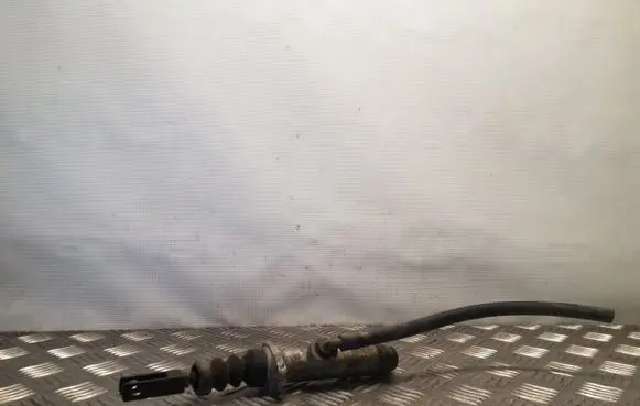 Audi 80 90 S2 B4 Clutch master cylinder 893721401D