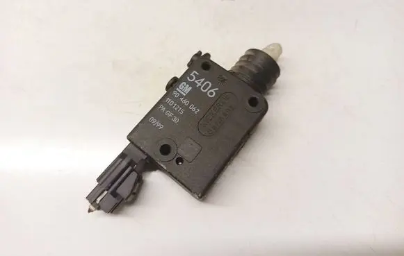 Opel Astra G Central locking motor 90460062